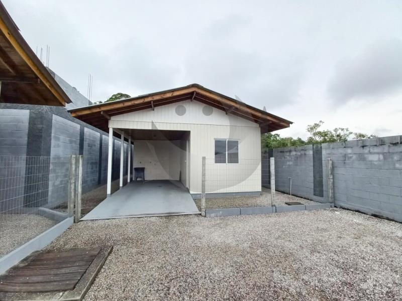 Casa para alugar com 2 quartos, 60m² - Foto 1