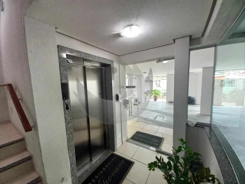 Apartamento para alugar com 3 quartos, 91m² - Foto 2