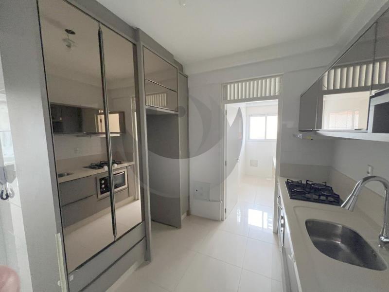 Apartamento à venda com 3 quartos, 125m² - Foto 6