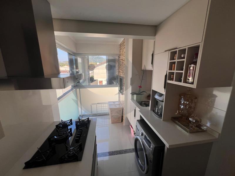 Apartamento à venda com 2 quartos, 71m² - Foto 4