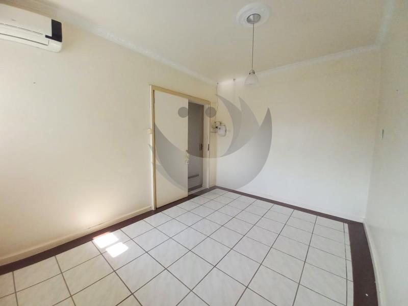 Casa para alugar com 3 quartos, 205m² - Foto 19