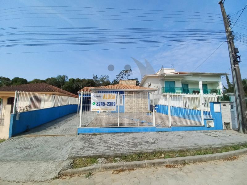 Casa para alugar com 4 quartos, 360m² - Foto 2