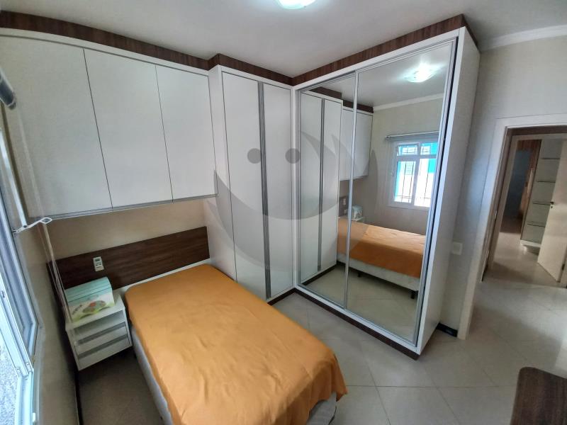 Casa para alugar com 4 quartos, 360m² - Foto 15