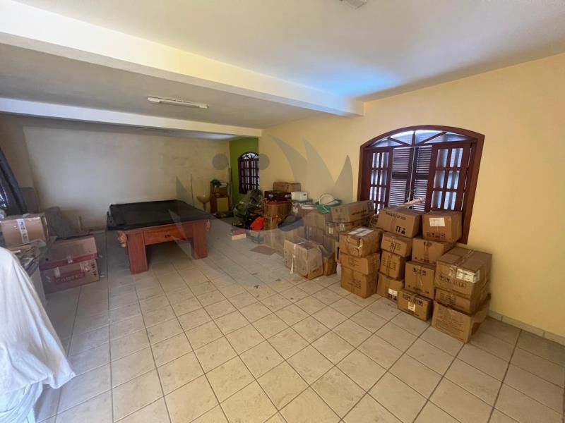 Casa à venda com 3 quartos, 349m² - Foto 15