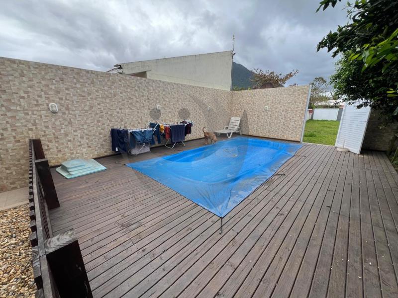 Casa à venda com 3 quartos, 220m² - Foto 12