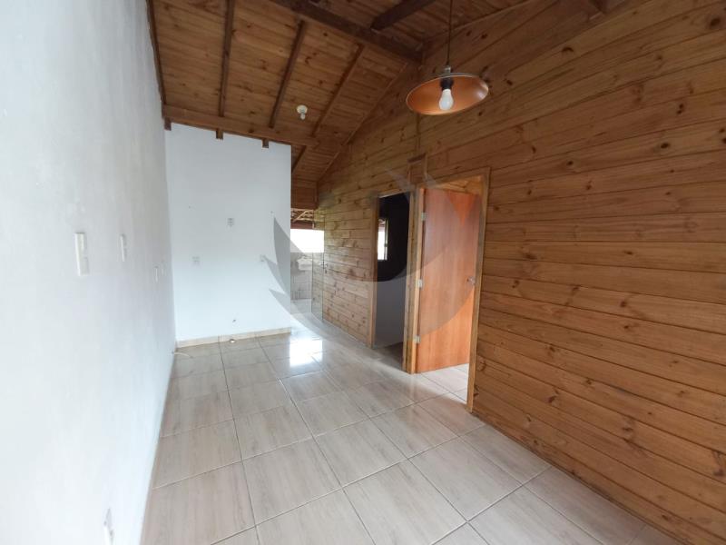 Casa para alugar com 2 quartos, 50m² - Foto 5