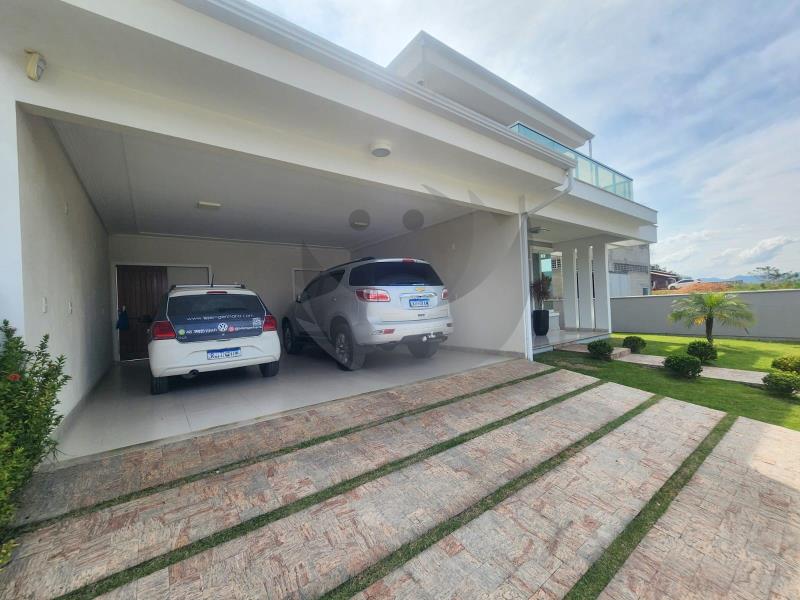 Casa à venda com 3 quartos, 300m² - Foto 5