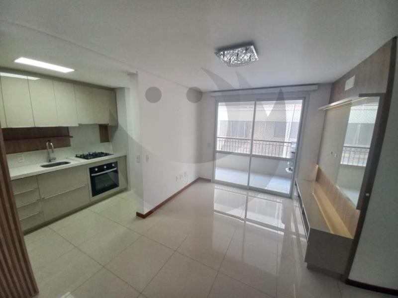 Apartamento à venda com 2 quartos, 65m² - Foto 2