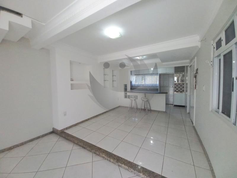 Casa para alugar com 3 quartos, 360m² - Foto 7