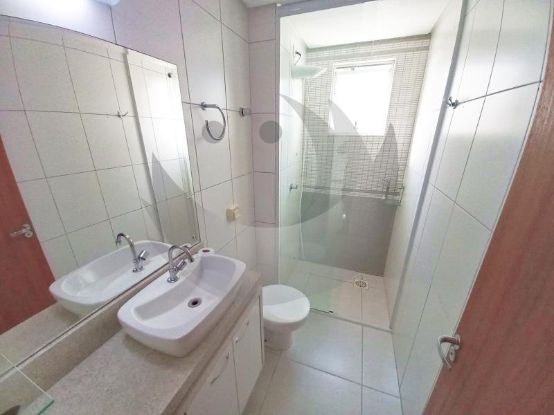 Apartamento à venda com 2 quartos, 67m² - Foto 8