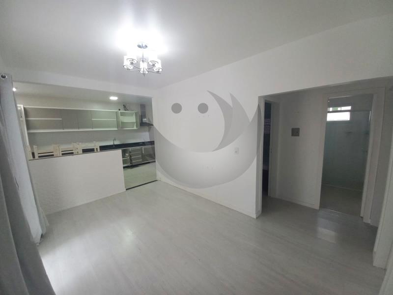 Casa para alugar com 3 quartos, 240m² - Foto 4