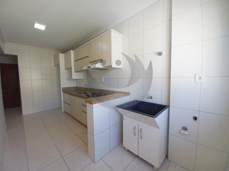 Apartamento para alugar com 3 quartos, 101m² - Foto 5