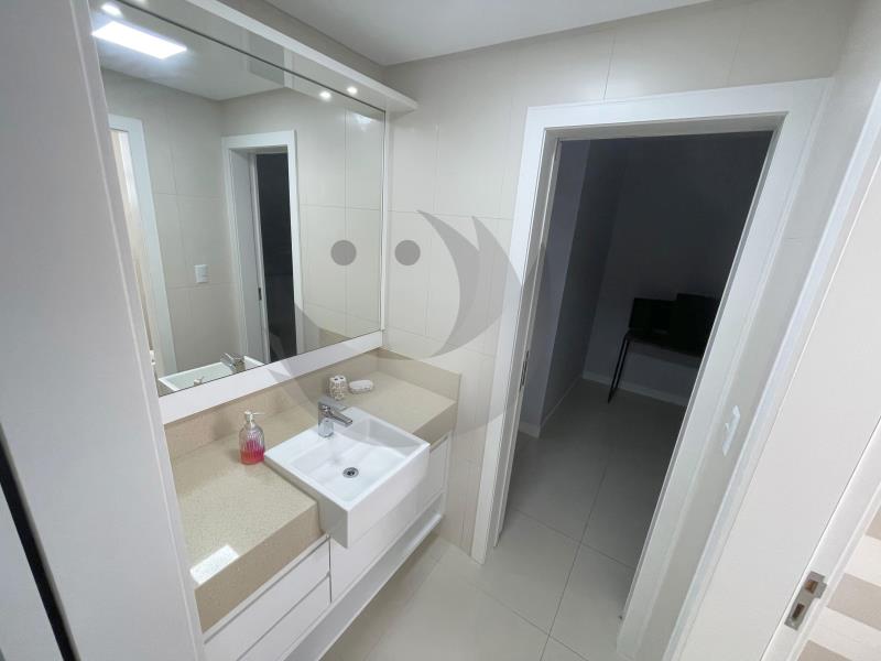 Apartamento para alugar com 3 quartos, 124m² - Foto 22