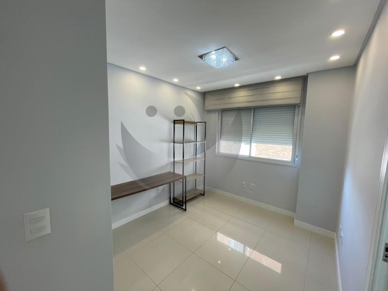 Apartamento para alugar com 3 quartos, 124m² - Foto 17