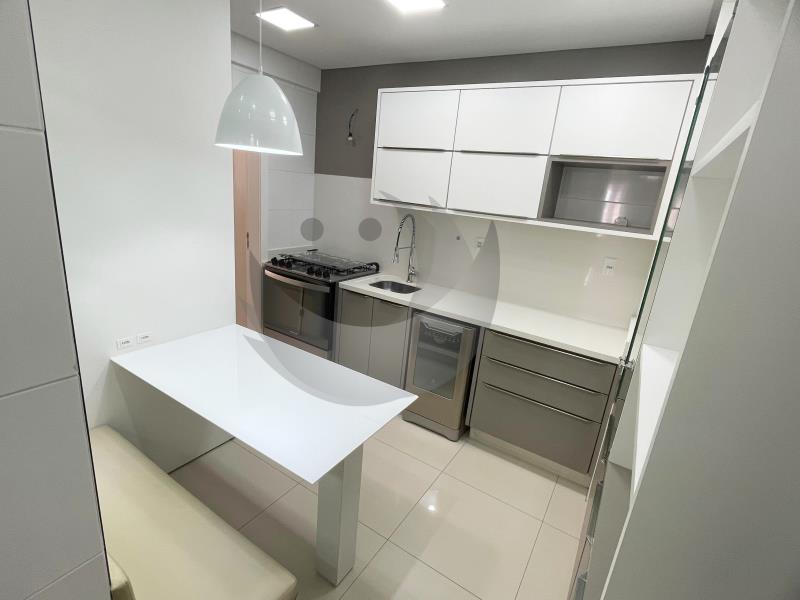 Apartamento para alugar com 3 quartos, 124m² - Foto 7