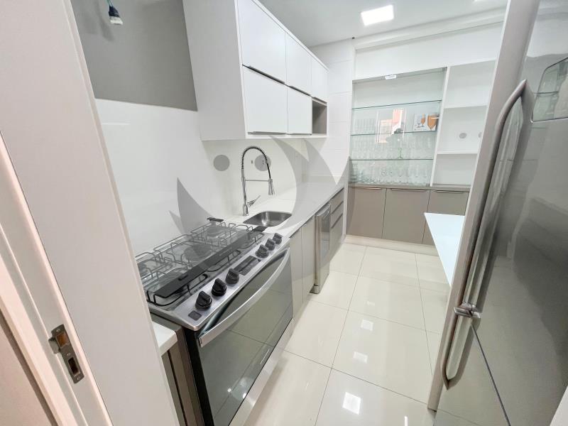 Apartamento para alugar com 3 quartos, 124m² - Foto 9