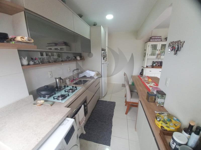 Apartamento à venda com 2 quartos, 70m² - Foto 5