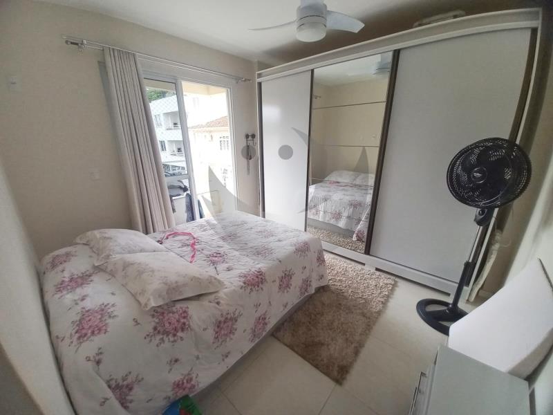 Apartamento à venda com 2 quartos, 70m² - Foto 11