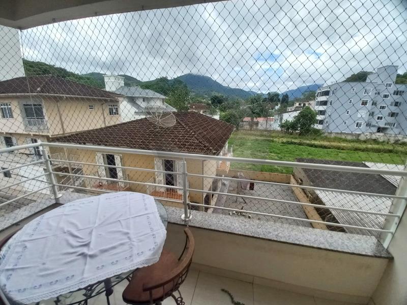 Apartamento à venda com 2 quartos, 70m² - Foto 8