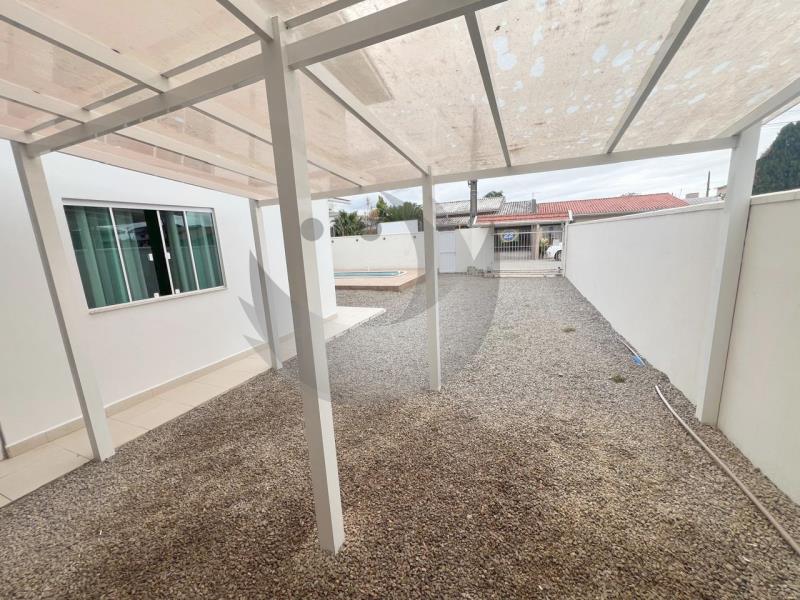 Casa à venda com 6 quartos, 200m² - Foto 14