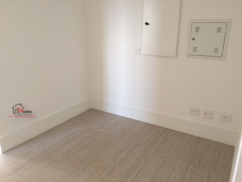 Apartamento à venda com 3 quartos, 189m² - Foto 9