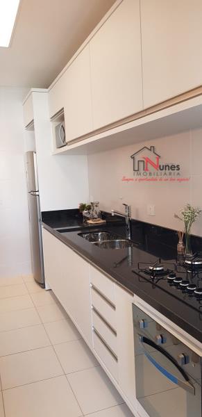 Apartamento à venda com 3 quartos, 77m² - Foto 14