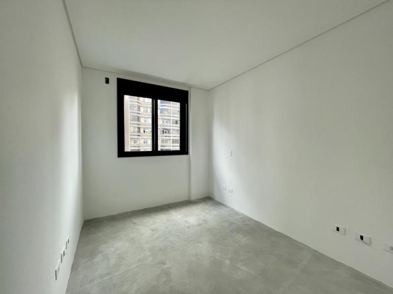 Apartamento à venda com 3 quartos, 144m² - Foto 10