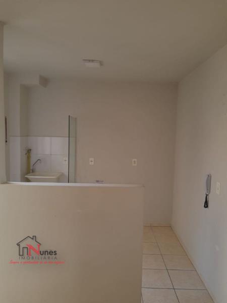 Apartamento à venda com 2 quartos, 40m² - Foto 9