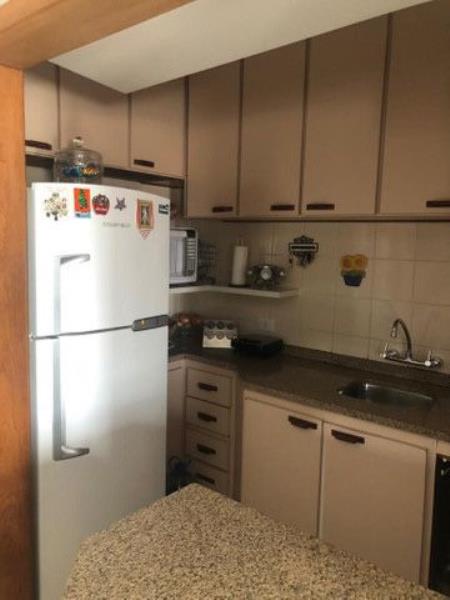 Apartamento à venda com 2 quartos, 66m² - Foto 12