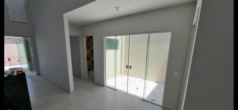 Casa à venda com 3 quartos, 89m² - Foto 9