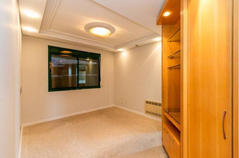 Apartamento à venda com 3 quartos, 149m² - Foto 9