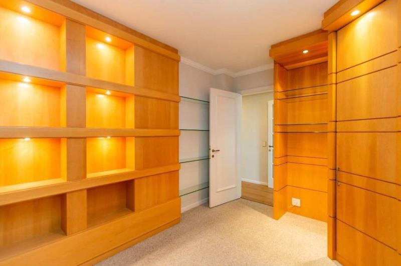 Apartamento à venda com 3 quartos, 149m² - Foto 12