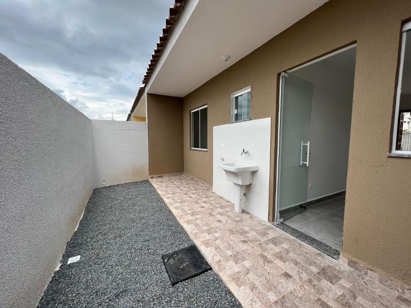 Casa à venda com 2 quartos, 50m² - Foto 11