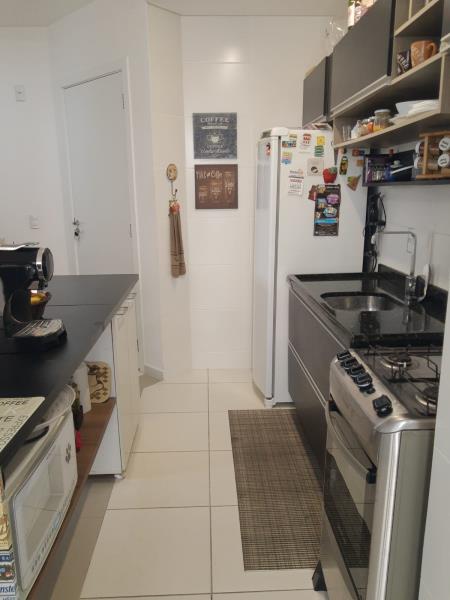 Apartamento à venda com 2 quartos, 40m² - Foto 8