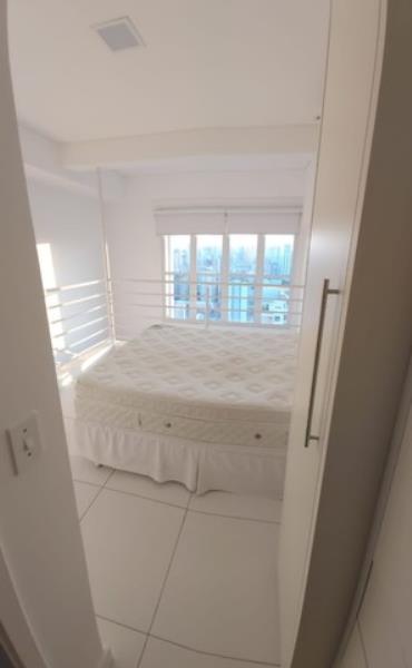 Apartamento à venda com 1 quarto, 53m² - Foto 8