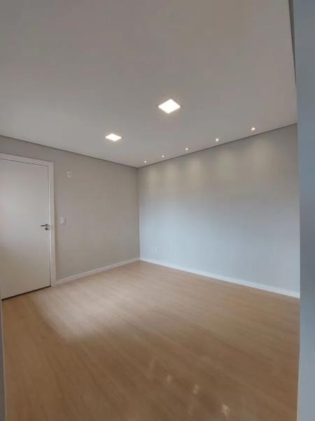 Apartamento à venda com 2 quartos, 44m² - Foto 5