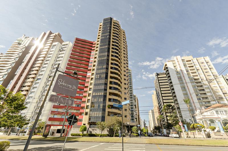 Apartamento à venda com 4 quartos, 303m² - Foto 2