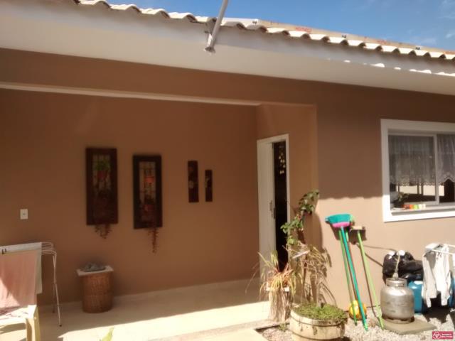 Casa à venda com 2 quartos, 130m² - Foto 2