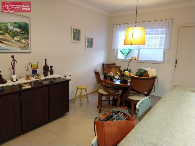 Casa à venda com 2 quartos, 130m² - Foto 17