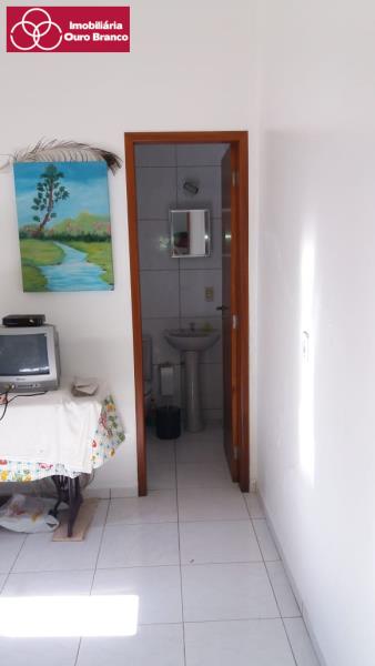 Casa à venda com 3 quartos, 80m² - Foto 4