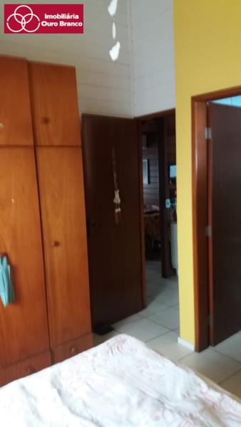 Casa à venda com 3 quartos, 80m² - Foto 13