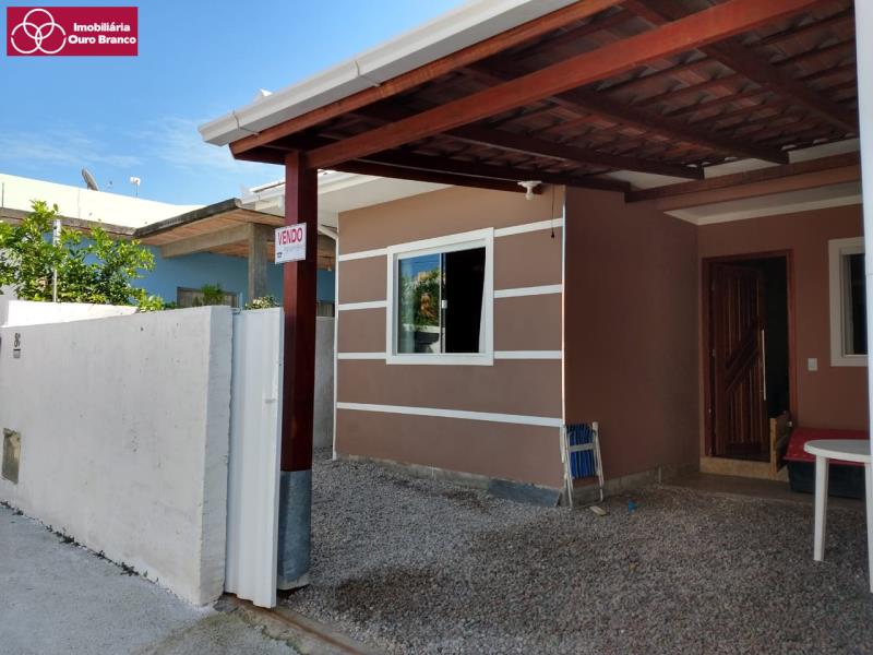 Casa à venda com 3 quartos, 88m² - Foto 2