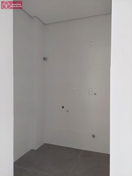 Apartamento à venda com 1 quarto, 43m² - Foto 8