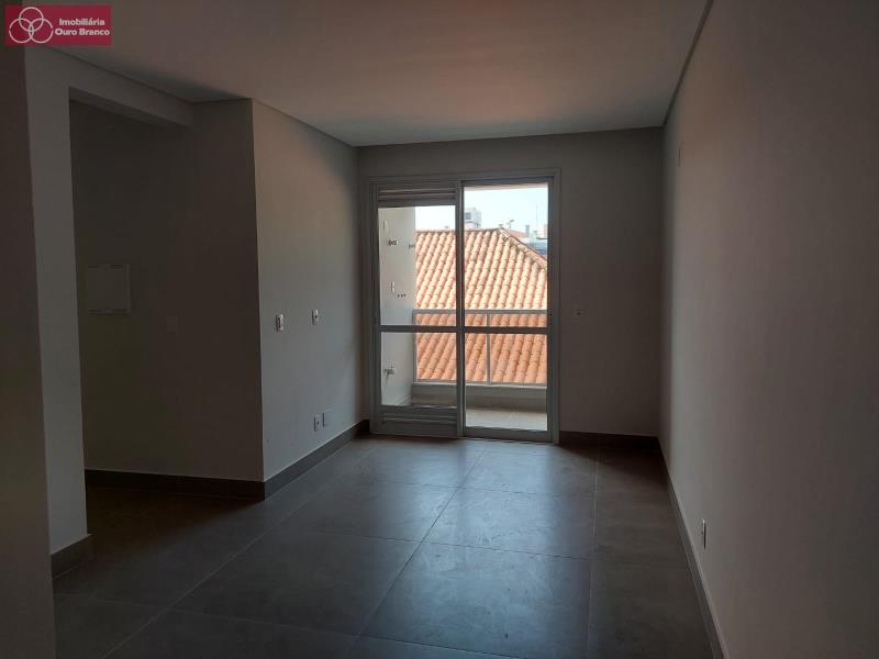 Apartamento à venda com 2 quartos, 62m² - Foto 5