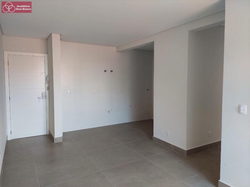 Apartamento à venda com 2 quartos, 62m² - Foto 7