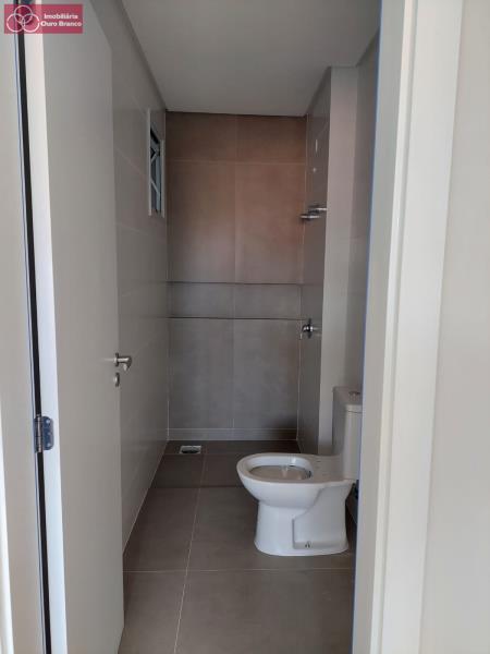 Apartamento à venda com 2 quartos, 62m² - Foto 18