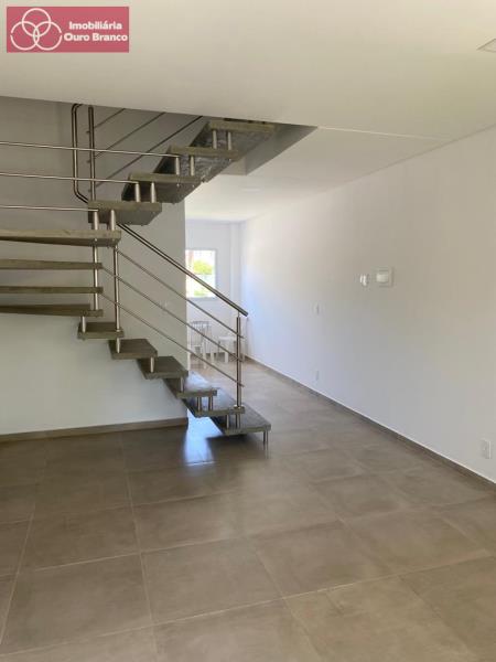 Casa à venda com 2 quartos, 77m² - Foto 8