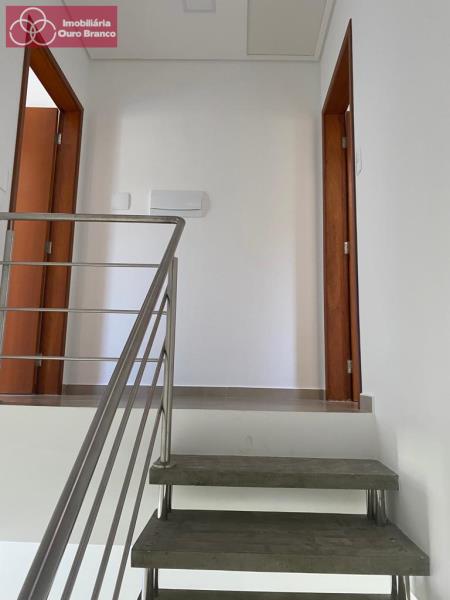 Casa à venda com 2 quartos, 77m² - Foto 11