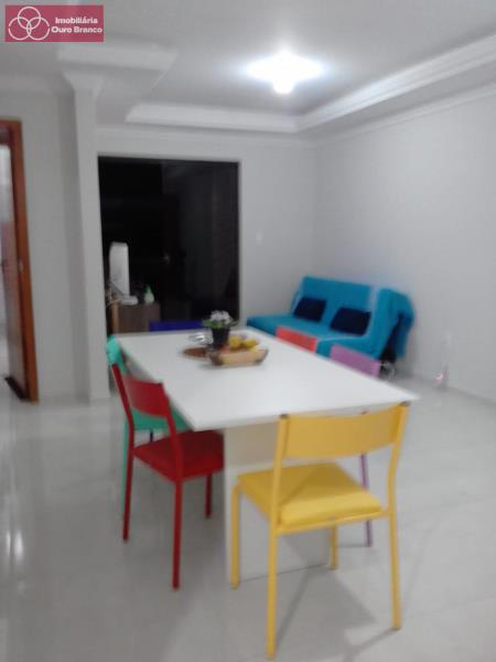 Apartamento à venda com 2 quartos, 72m² - Foto 4