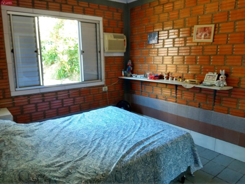 Casa à venda com 3 quartos, 70m² - Foto 21